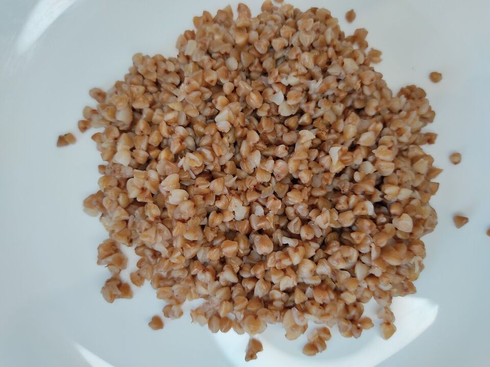 Il porridge di grano saraceno per l'alimentazione è il più